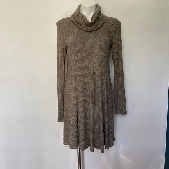 Lush Cowl Neck Ribbed long sleeve dress - Picture 1 of 12